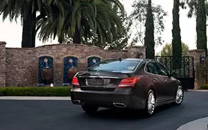   Hyundai Equus US-spec - 2014