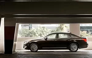   Hyundai Equus US-spec - 2014