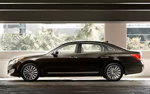   Hyundai Equus US-spec - 2014