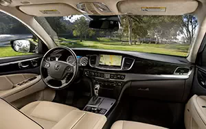   Hyundai Equus US-spec - 2014