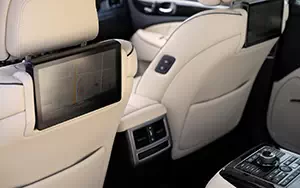   Hyundai Equus US-spec - 2014