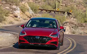   Hyundai Sonata Limited (Calypso Red) US-spec - 2019