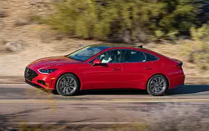   Hyundai Sonata Limited (Calypso Red) US-spec - 2019