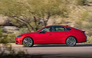   Hyundai Sonata Limited (Calypso Red) US-spec - 2019