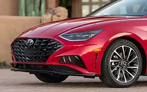   Hyundai Sonata Limited (Calypso Red) US-spec - 2019