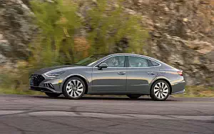   Hyundai Sonata Limited (Portofino Gray) US-spec - 2019