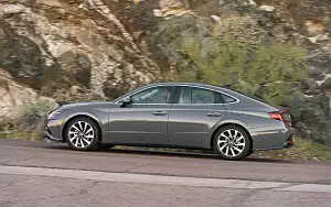   Hyundai Sonata Limited (Portofino Gray) US-spec - 2019