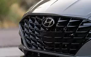   Hyundai Sonata Limited (Portofino Gray) US-spec - 2019