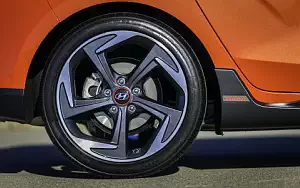   Hyundai Veloster Turbo US-spec - 2018