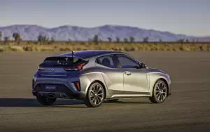   Hyundai Veloster US-spec - 2018