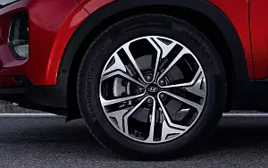   Hyundai Santa Fe - 2018