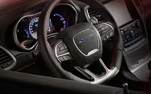   Jeep Grand Cherokee SRT Red Vapor EU-spec - 2014