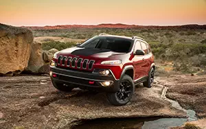   Jeep Cherokee Trailhawk - 2013