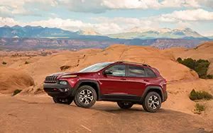   Jeep Cherokee Trailhawk - 2014