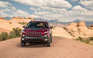   Jeep Cherokee Trailhawk - 2014