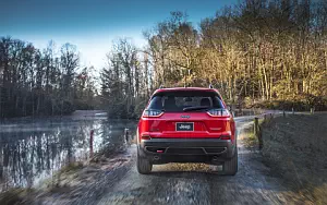   Jeep Cherokee Trailhawk - 2018