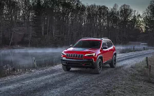   Jeep Cherokee Trailhawk - 2018