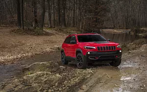   Jeep Cherokee Trailhawk - 2018