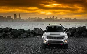   Jeep Compass Trailhawk - 2017
