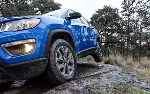  Jeep Compass Trailhawk - 2017