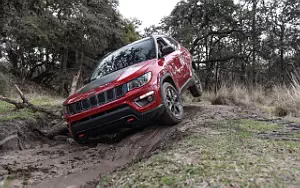   Jeep Compass Trailhawk - 2017