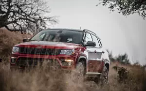   Jeep Compass Trailhawk - 2017