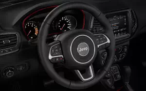   Jeep Compass Trailhawk - 2017