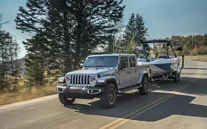   Jeep Gladiator Overland - 2019