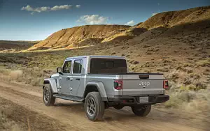   Jeep Gladiator Overland - 2019