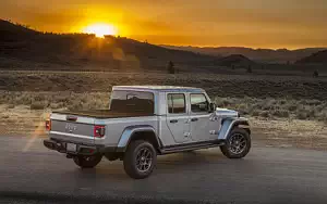   Jeep Gladiator Overland - 2019