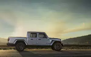   Jeep Gladiator Overland - 2019
