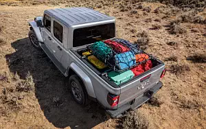   Jeep Gladiator Overland - 2019