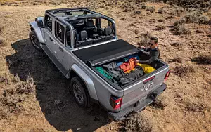   Jeep Gladiator Overland - 2019