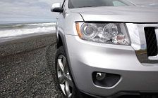   Jeep Grand Cherokee - 2011