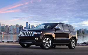  Jeep Grand Cherokee Overland Summit - 2012