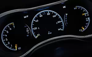   Jeep Grand Cherokee Limited - 2013