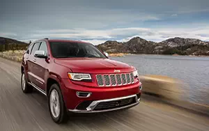   Jeep Grand Cherokee Summit - 2013