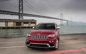   Jeep Grand Cherokee Summit - 2013