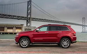   Jeep Grand Cherokee Summit - 2013