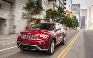   Jeep Grand Cherokee Summit - 2013