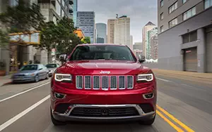   Jeep Grand Cherokee Summit - 2013