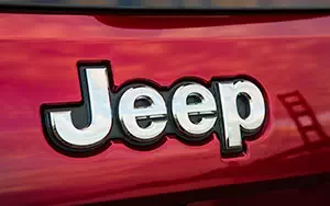   Jeep Grand Cherokee Summit - 2013
