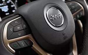   Jeep Grand Cherokee Summit - 2013