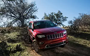   Jeep Grand Cherokee Overland - 2014