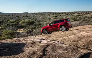   Jeep Grand Cherokee Overland - 2014
