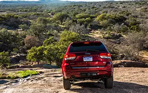   Jeep Grand Cherokee Overland - 2014