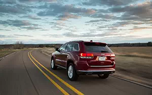   Jeep Grand Cherokee Summit - 2014