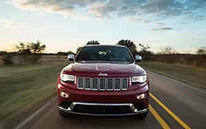   Jeep Grand Cherokee Summit - 2014