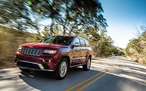   Jeep Grand Cherokee Summit - 2014