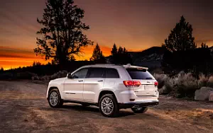   Jeep Grand Cherokee Summit - 2016